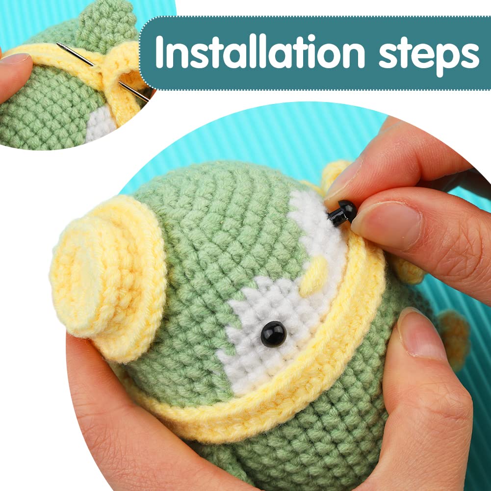 Green Penguin Crochet Kit for Beginners